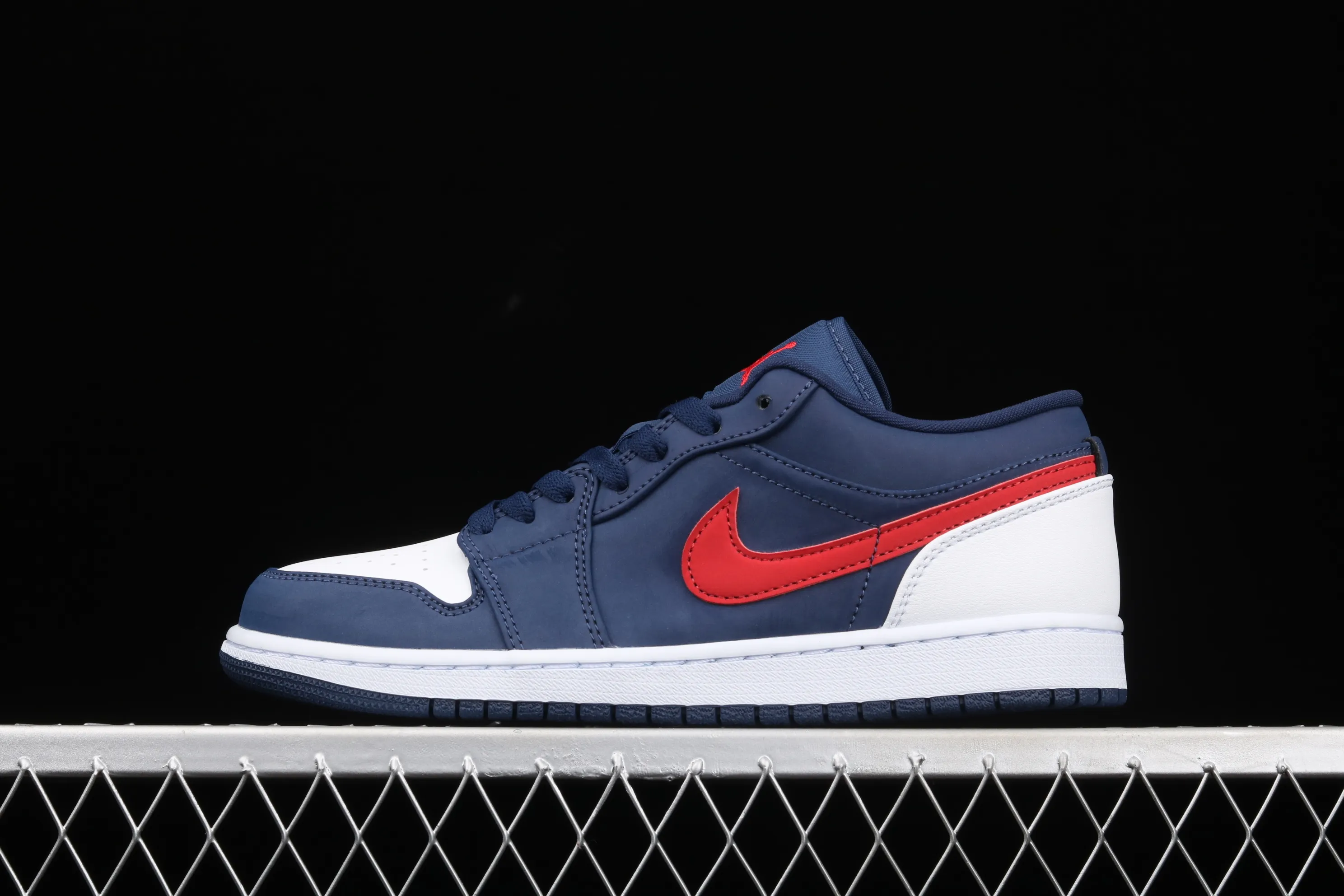 All categories Air Jordan Jordan series basketball shoes Air Jordan 1 Low G version pure original Air Jordan 1 Low AJ1 Joe 1 Patriot blue and red low-top cultural and leisure sports sneakers CZ8454-400
